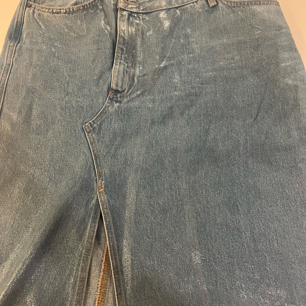 Zara Blue Straight-Leg Jeans with Classic Denim Style